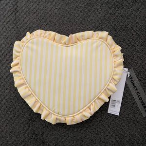 BRAND NEW Stoney Clover Ruffle Heart Pouch